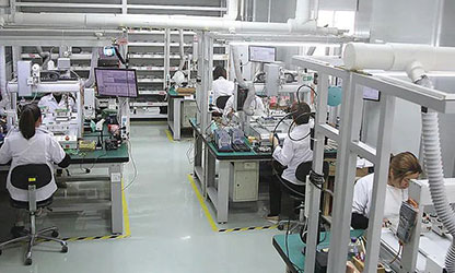 龍年春來(lái)早 虹潤(rùn)寫新篇